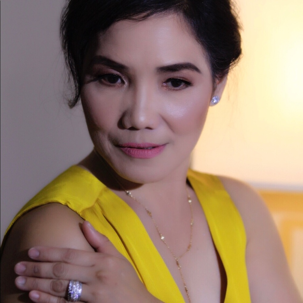 Meet your Posher, Aurea